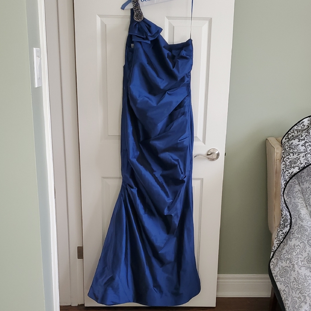 Teri Jon Vibrant Blue Evening Gown